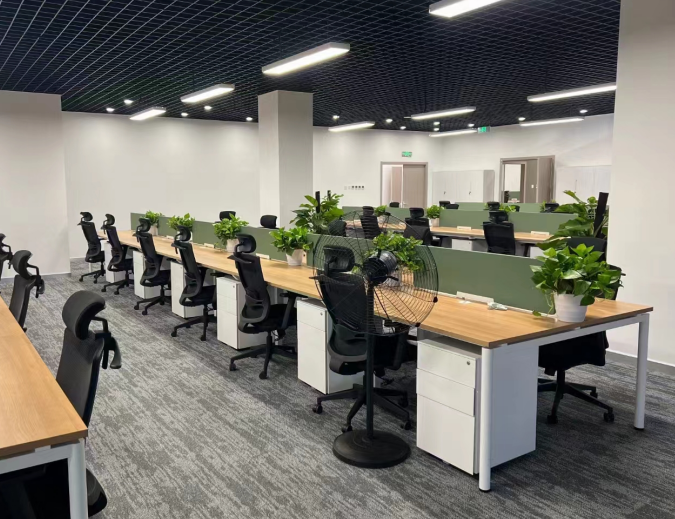 二手辦公家具市場工位