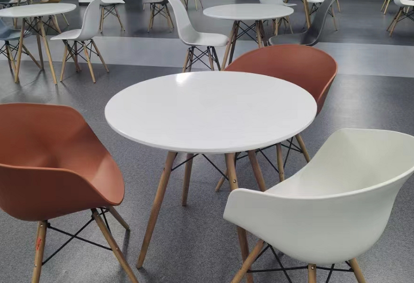 舊二手辦公家具市場 alt=