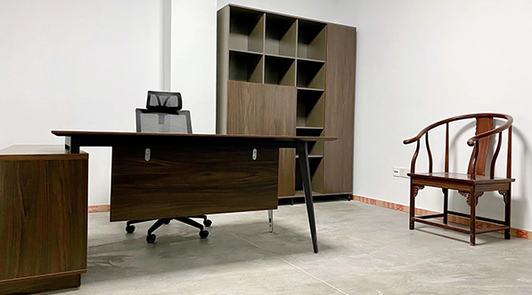 北京二手辦公家具市場經理桌